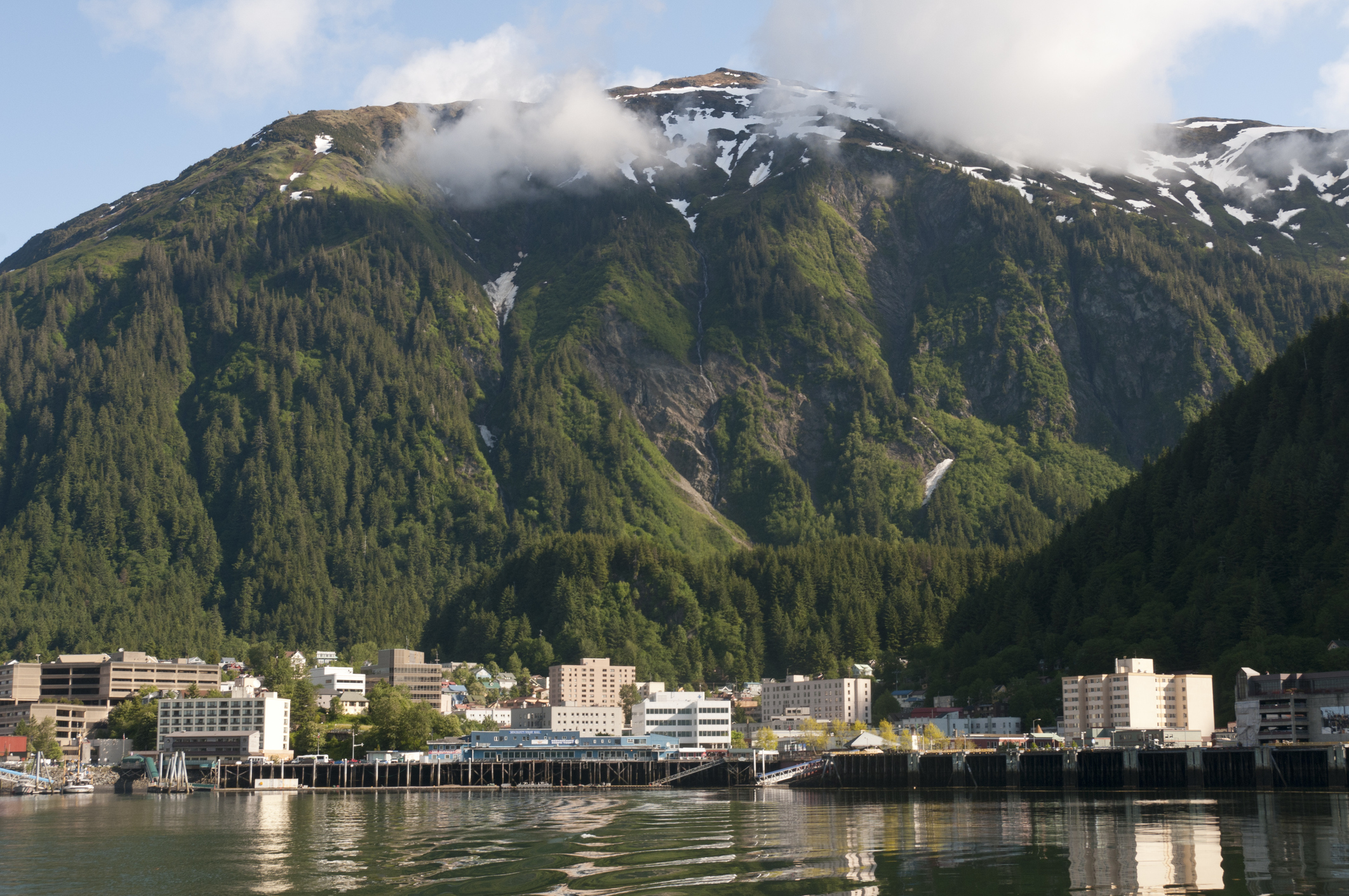 Online Schools and Colleges in Alaska